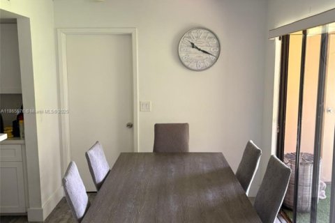 Купить кондоминиум в Майами, Флорида 2 спальни, 85.28м2, № 1897338 - фото 4