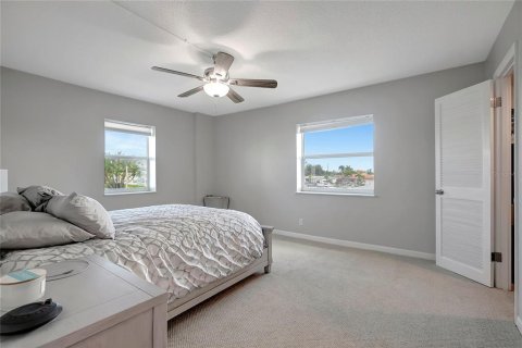 Condominio en venta en Saint Pete Beach, Florida, 2 dormitorios, 105.07 m2 № 2092290 - foto 30
