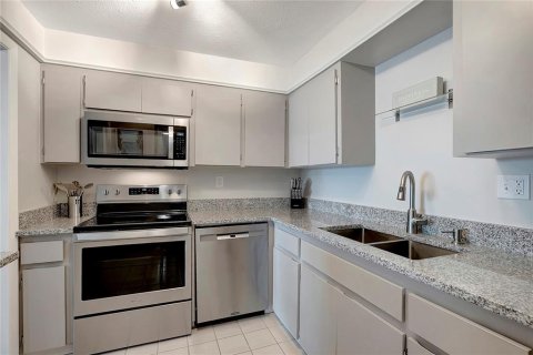 Condominio en venta en Saint Pete Beach, Florida, 2 dormitorios, 105.07 m2 № 2092290 - foto 17