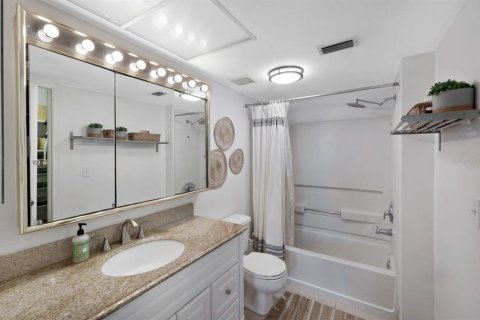 Купить кондоминиум в Нейплс, Флорида 3 комнаты, 114.64м2, № 2329167 - фото 19