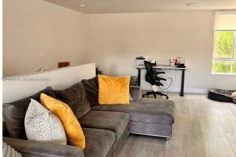 Купить кондоминиум в Майами, Флорида 3 спальни, 142.42м2, № 2050499 - фото 2