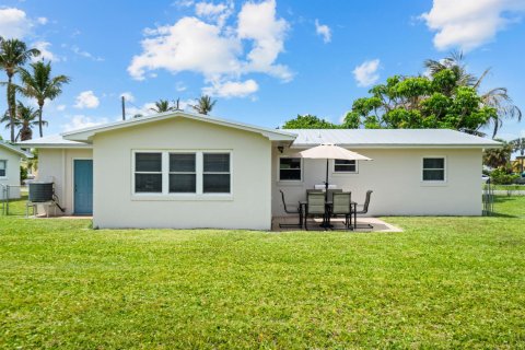 House in St. Lucie, Florida 2 bedrooms, 107.49 sq.m. № 2188425 - photo 29