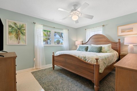 House in St. Lucie, Florida 2 bedrooms, 107.49 sq.m. № 2188425 - photo 17