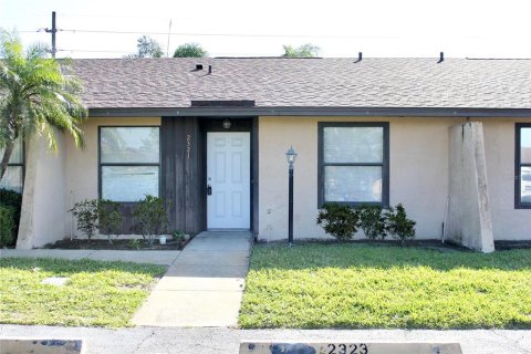 Villa ou maison à Kissimmee, Floride 2 chambres, 92.07 m2 № 2388262