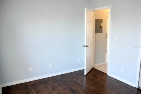 Villa ou maison à louer à Kissimmee, Floride: 2 chambres, 92.07 m2 № 2388262 - photo 12