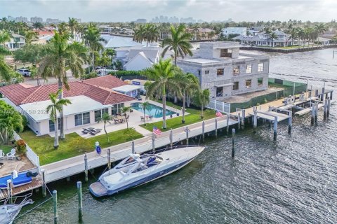 House in Fort Lauderdale, Florida 5 bedrooms, 268.3 sq.m. № 1713956 - photo 3