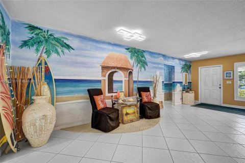House in Fort Lauderdale, Florida 5 bedrooms, 268.3 sq.m. № 1713956 - photo 24