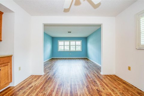 House in Tampa, Florida 3 bedrooms, 166.76 sq.m. № 1834659 - photo 13