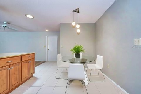 House in Tampa, Florida 3 bedrooms, 166.76 sq.m. № 1834659 - photo 16