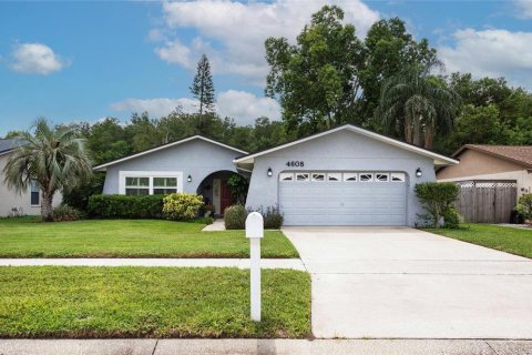House in Tampa, Florida 3 bedrooms, 166.76 sq.m. № 1834659 - photo 1