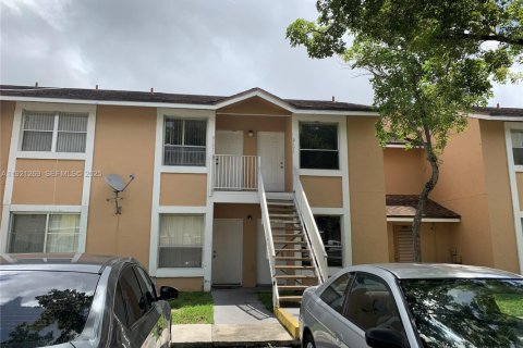 Condo in Miramar, Florida, 1 bedroom № 1984371 - photo 7