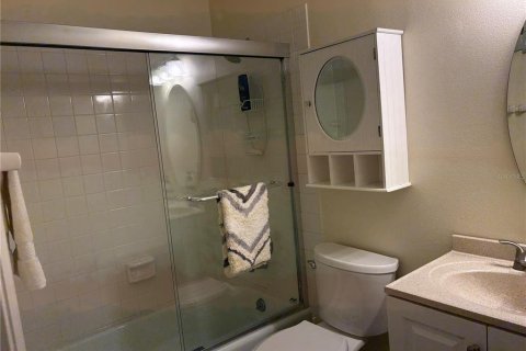 Condo in Apopka, Florida, 2 bedrooms  № 1800179 - photo 17