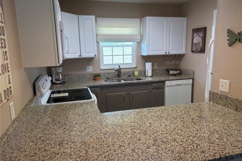 Condo in Apopka, Florida, 2 bedrooms  № 1800179 - photo 4