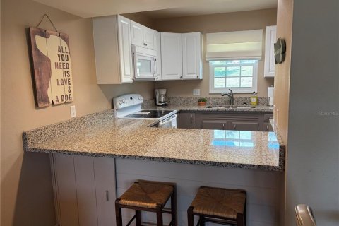 Condo in Apopka, Florida, 2 bedrooms  № 1800179 - photo 5
