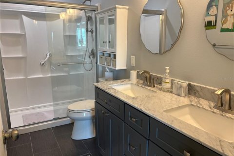 Condo in Apopka, Florida, 2 bedrooms  № 1800179 - photo 15