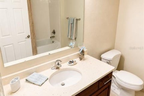 Condominio en alquiler en Sarasota, Florida, 2 dormitorios, 100.71 m2 № 2198408 - foto 18