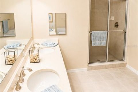 Condominio en alquiler en Sarasota, Florida, 2 dormitorios, 100.71 m2 № 2198408 - foto 13