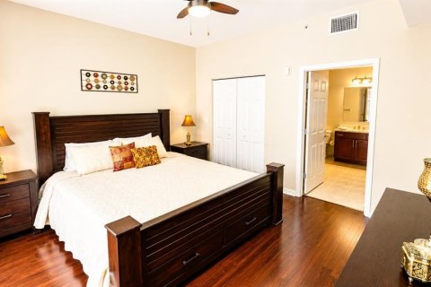 Condominio en alquiler en Sarasota, Florida, 2 dormitorios, 100.71 m2 № 2198408 - foto 9