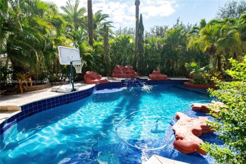 Купить виллу или дом в Бойнтон-Бич, Флорида 5 спален, 451.6м2, № 1968760 - фото 15