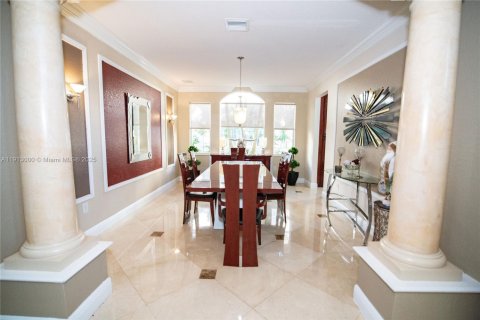 Купить виллу или дом в Бойнтон-Бич, Флорида 5 спален, 451.6м2, № 1968760 - фото 12