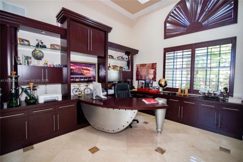 Купить виллу или дом в Бойнтон-Бич, Флорида 5 спален, 451.6м2, № 1968760 - фото 7