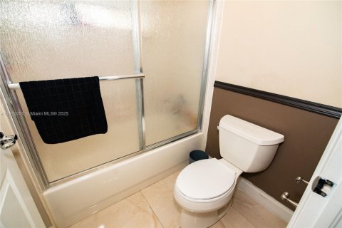 Купить виллу или дом в Бойнтон-Бич, Флорида 5 спален, 451.6м2, № 1968760 - фото 27