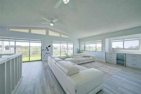 Снять в аренду виллу или дом в Ки-Ларго, Флорида 3 спальни, 205.13м2, № 1970796 - фото 5