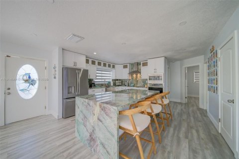 Снять в аренду виллу или дом в Ки-Ларго, Флорида 3 спальни, 205.13м2, № 1970796 - фото 12