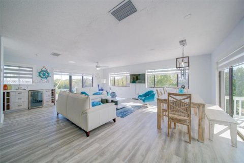 Снять в аренду виллу или дом в Ки-Ларго, Флорида 3 спальни, 205.13м2, № 1970796 - фото 16