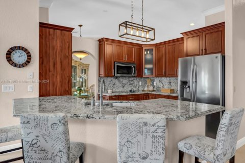 Casa en venta en Hialeah, Florida, 4 dormitorios, 196.49 m2 № 1729910 - foto 24