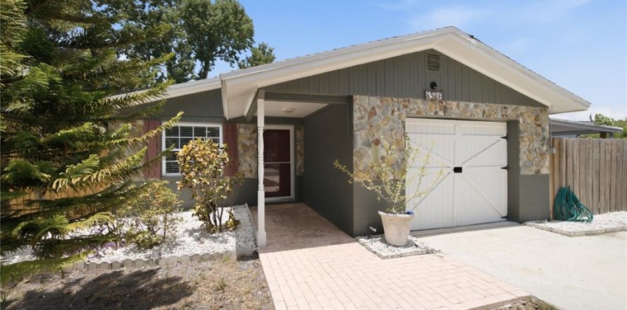 Villa ou maison à Seminole, Floride 3 chambres, 126.16 m2 № 2149306