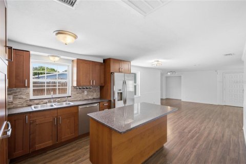 Villa ou maison à vendre à Seminole, Floride: 3 chambres, 126.16 m2 № 2149306 - photo 7