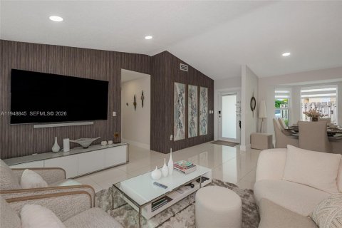 Villa ou maison à vendre à Cutler Bay, Floride: 3 chambres, 132.2 m2 № 2004679 - photo 13