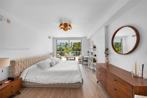 Condominio en alquiler en Bay Harbor Islands, Florida, 2 dormitorios, 118.73 m2 № 2007758 - foto 29