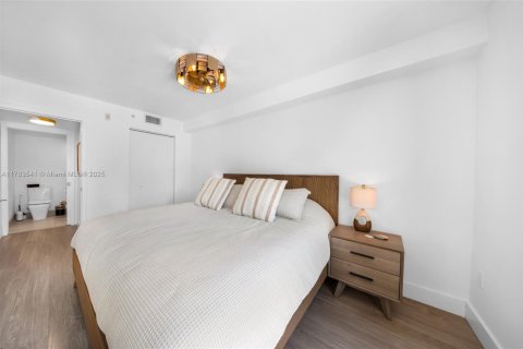 Condominio en alquiler en Bay Harbor Islands, Florida, 2 dormitorios, 118.73 m2 № 2007758 - foto 20