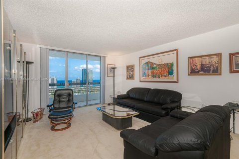 Copropriété à vendre à Aventura, Floride: 2 chambres, 126.81 m2 № 1730953 - photo 5
