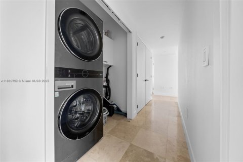 Copropriété à louer à Sunny Isles Beach, Floride: 3 chambres, 179.02 m2 № 1889100 - photo 22