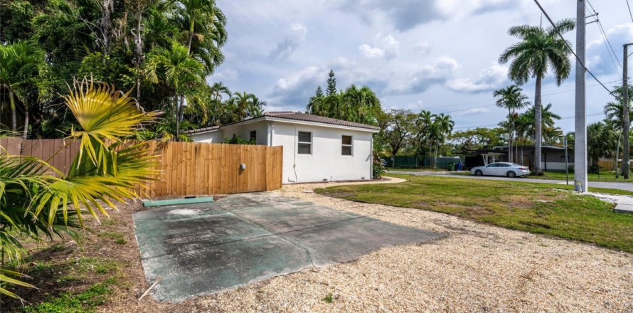 Casa en Fort Lauderdale, Florida 2 dormitorios, 117.24 m2 № 1075756