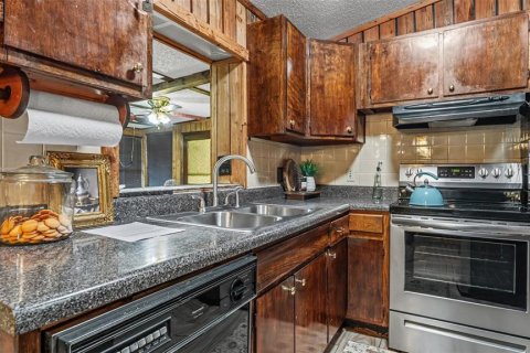 Villa ou maison à vendre à Lakeland, Floride: 4 chambres, 155.7 m2 № 2420389 - photo 13