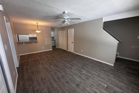 Adosado en alquiler en Altamonte Springs, Florida, 2 dormitorios, 107.67 m2 № 1903422 - foto 16