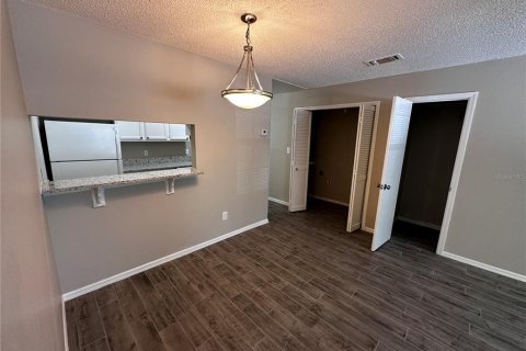 Adosado en alquiler en Altamonte Springs, Florida, 2 dormitorios, 107.67 m2 № 1903422 - foto 2