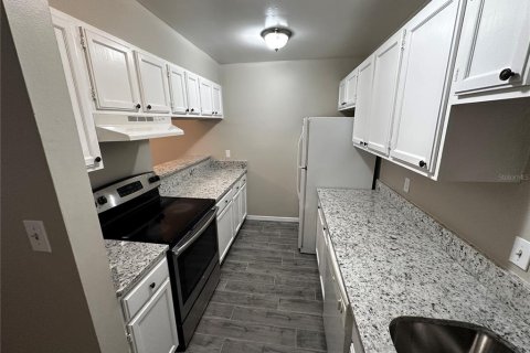 Adosado en alquiler en Altamonte Springs, Florida, 2 dormitorios, 107.67 m2 № 1903422 - foto 3