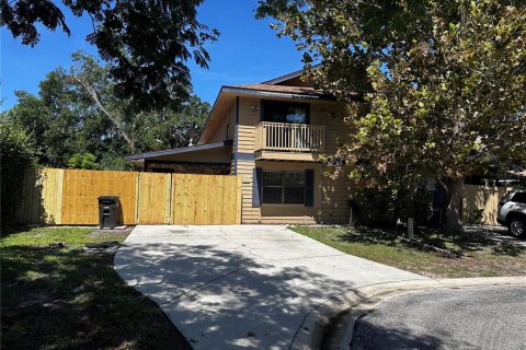 Adosado en alquiler en Altamonte Springs, Florida, 2 dormitorios, 107.67 m2 № 1903422 - foto 1