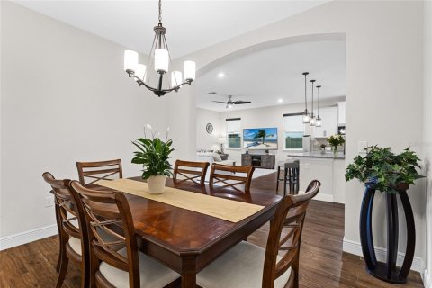 House in Orlando, Florida 3 bedrooms, 187.66 sq.m. № 1873701 - photo 26