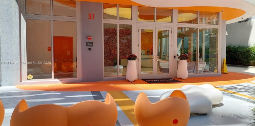 Studio à Condo à Miami, Floride № 1830490