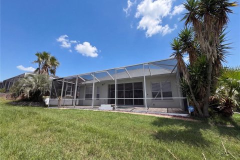 House in Summerfield, Florida 2 bedrooms, 151.43 sq.m. № 2312614 - photo 26