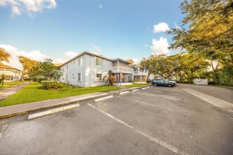 Copropriété à vendre à Davie, Floride: 2 chambres, 115.2 m2 № 1986365 - photo 26