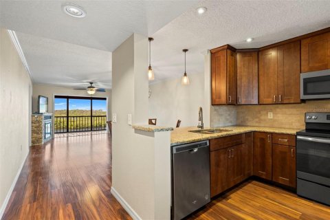 Copropriété à vendre à Port Richey, Floride: 2 chambres, 95.22 m2 № 2216637 - photo 12