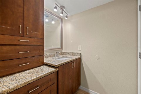 Copropriété à vendre à Port Richey, Floride: 2 chambres, 95.22 m2 № 2216637 - photo 20
