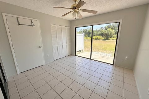 Apartamento en alquiler en Rotonda, Florida, 2 dormitorios, 76.64 m2 № 2284669 - foto 10